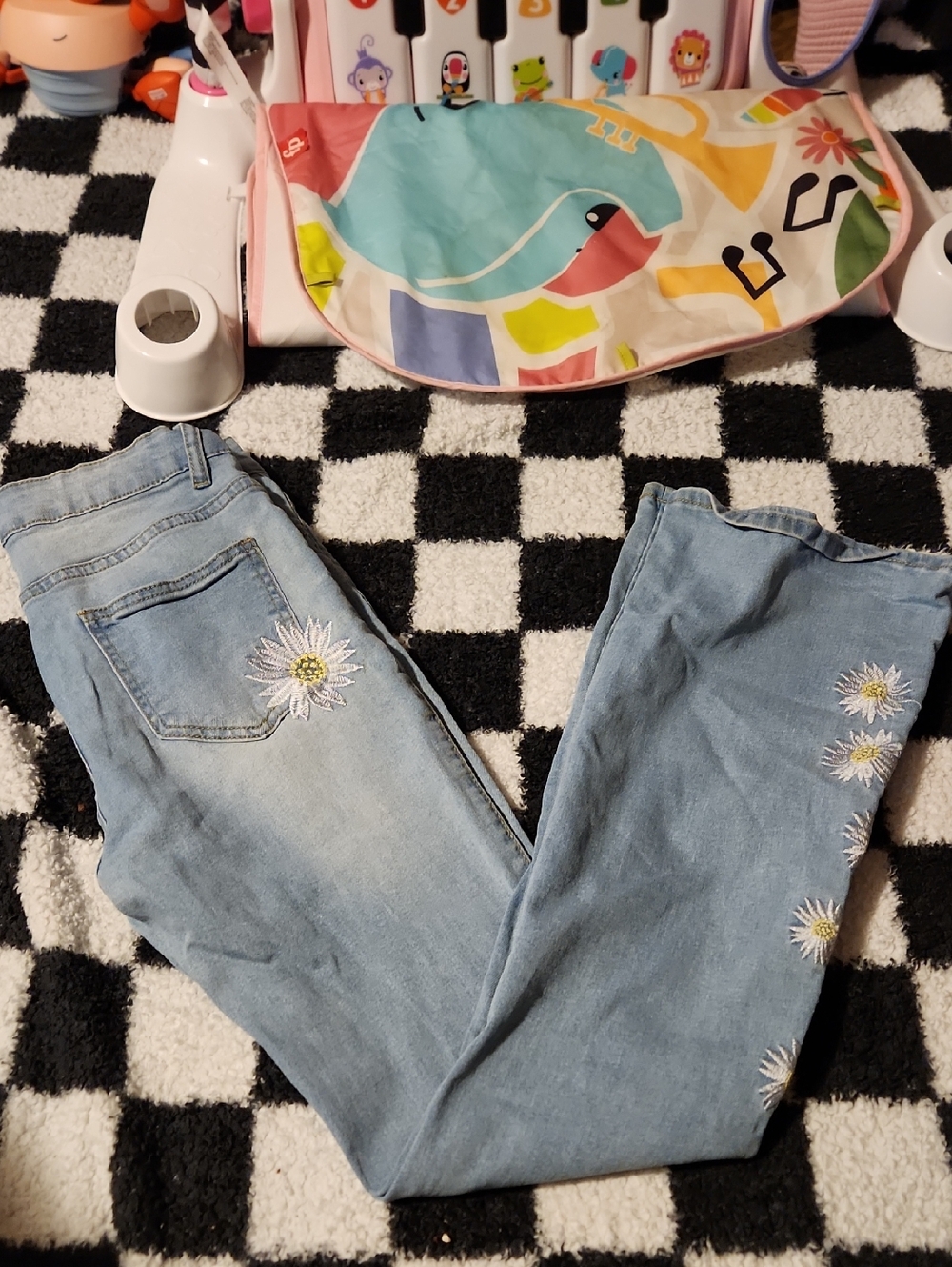 Light Blue Daisy-Embroidered Women’s Jeans